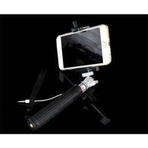 Wired selfie stick