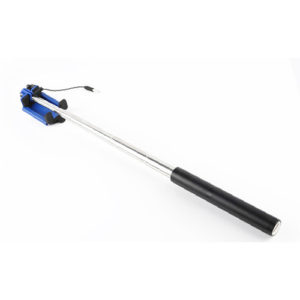 Wired selfie stick
