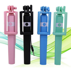 Wired selfie stick