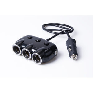 Three cigarette holders 2 USB 3.1A with independent switch multi-function car charger