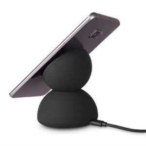 Desktop wireless fast charger