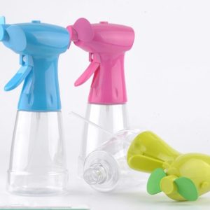 Water bottle spray fan
