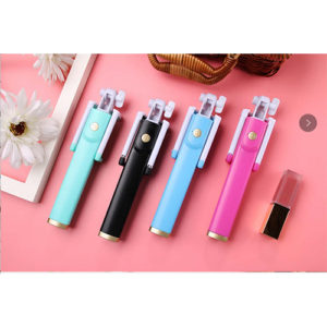 Bluetooth selfie stick