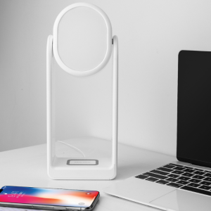 New wireless charger for lamp