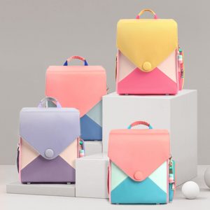 Lightweight spine protection backpack load reduction children’s backpack