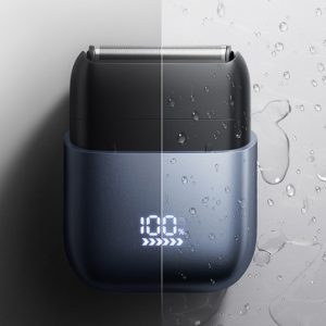 Rechargeable razor that can be washed with water